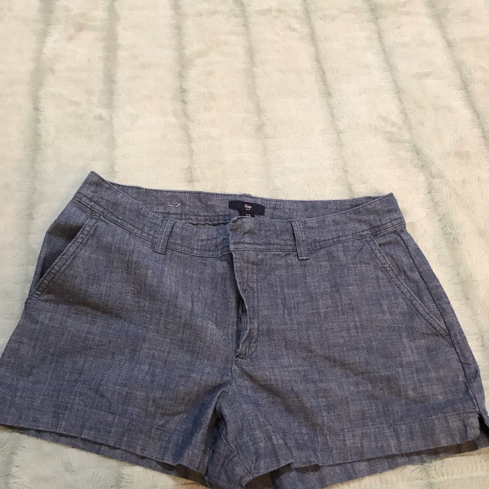 Gap ladies Chambray Shorts